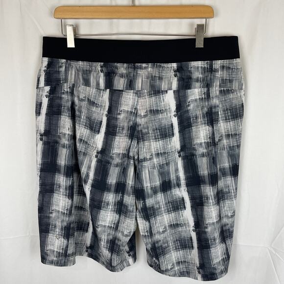 Lululemon Men's Repitition Shorts Tie Waist Father Plaid Black/White  Size XL - Picture 6 of 8